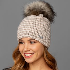 Czapka zimowa damska z pomponem, Denisa, beżowa, 55-59 cm